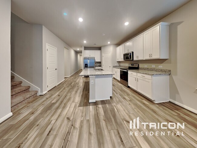 Building Photo - 13611 Emerson Way Saint Hedwig TX