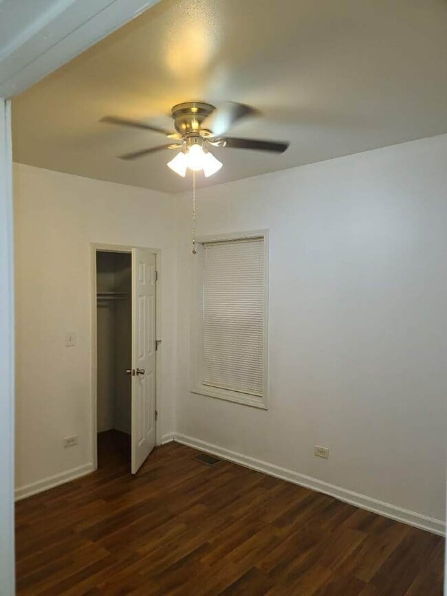 Building Photo - 6635 S Maplewood Ave