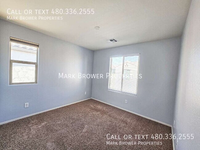 Building Photo - 8964 W Northview Ave