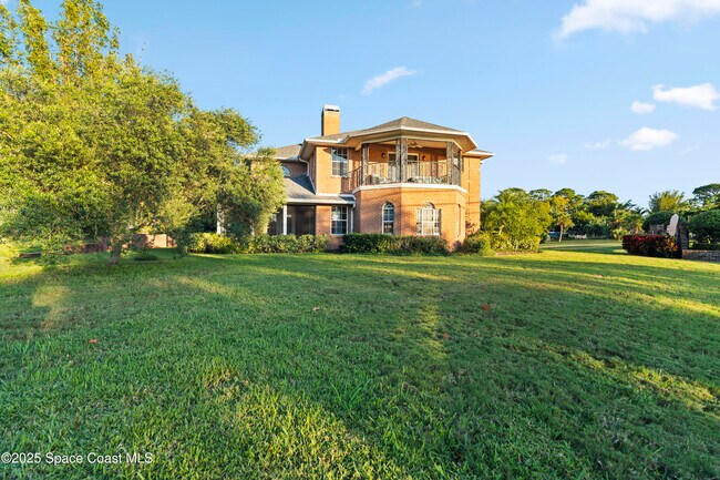 Building Photo - 500 Hidden Hollow Dr