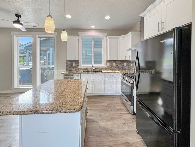 Building Photo - 2007 S Atlantic St