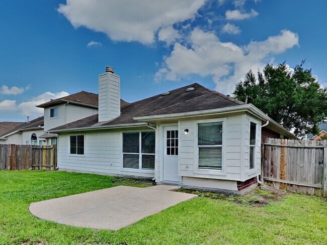 Building Photo - Welcome Home