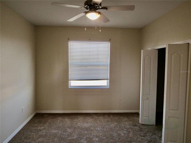 Building Photo - 896 Chelsea Dr