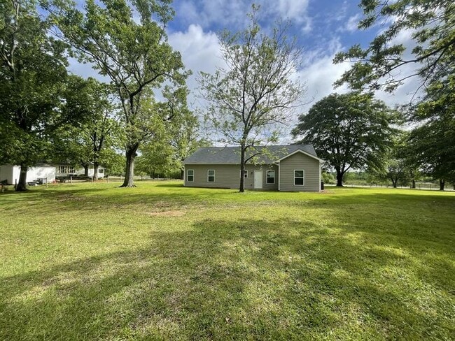 Building Photo - 5099 Mars Hill Rd