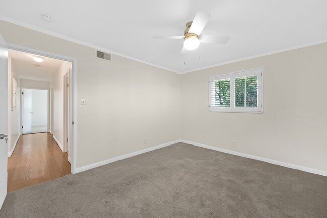 Building Photo - One level home Crockett, magnificent VIEWS