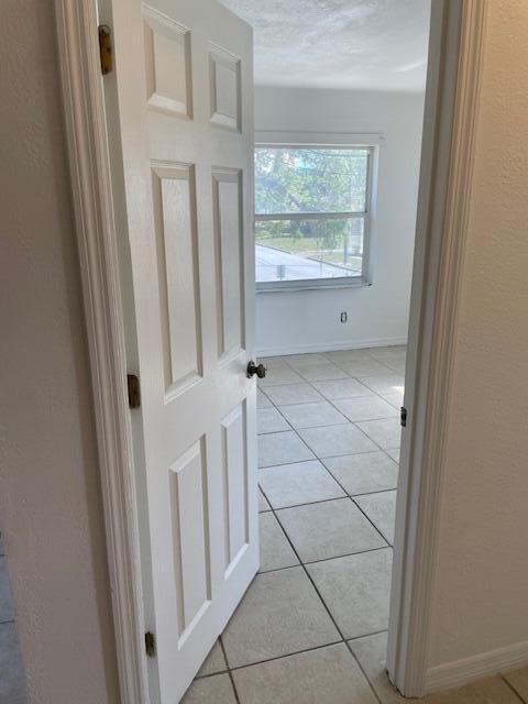 Building Photo - 2322 Stone St