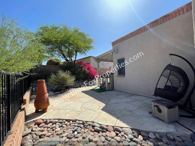 Building Photo - 5449 N Cres Ridge Dr