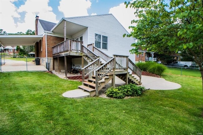 Building Photo - adorable home with a fence!