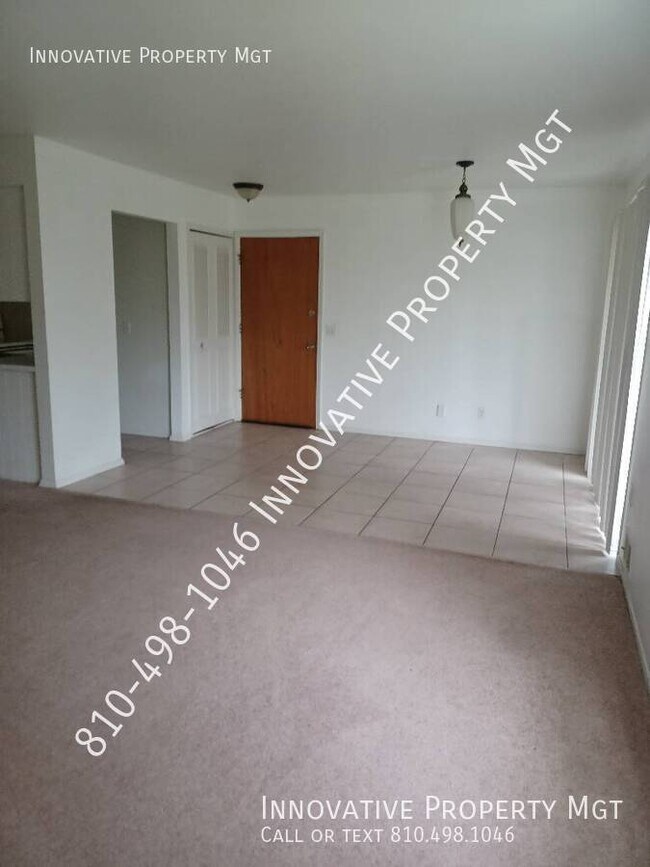 Building Photo - 6009 Holiday Gardens Dr