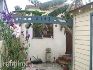 Primary Photo - 2 br, 1.5 bath Apartment - 2143 Thomas Ave