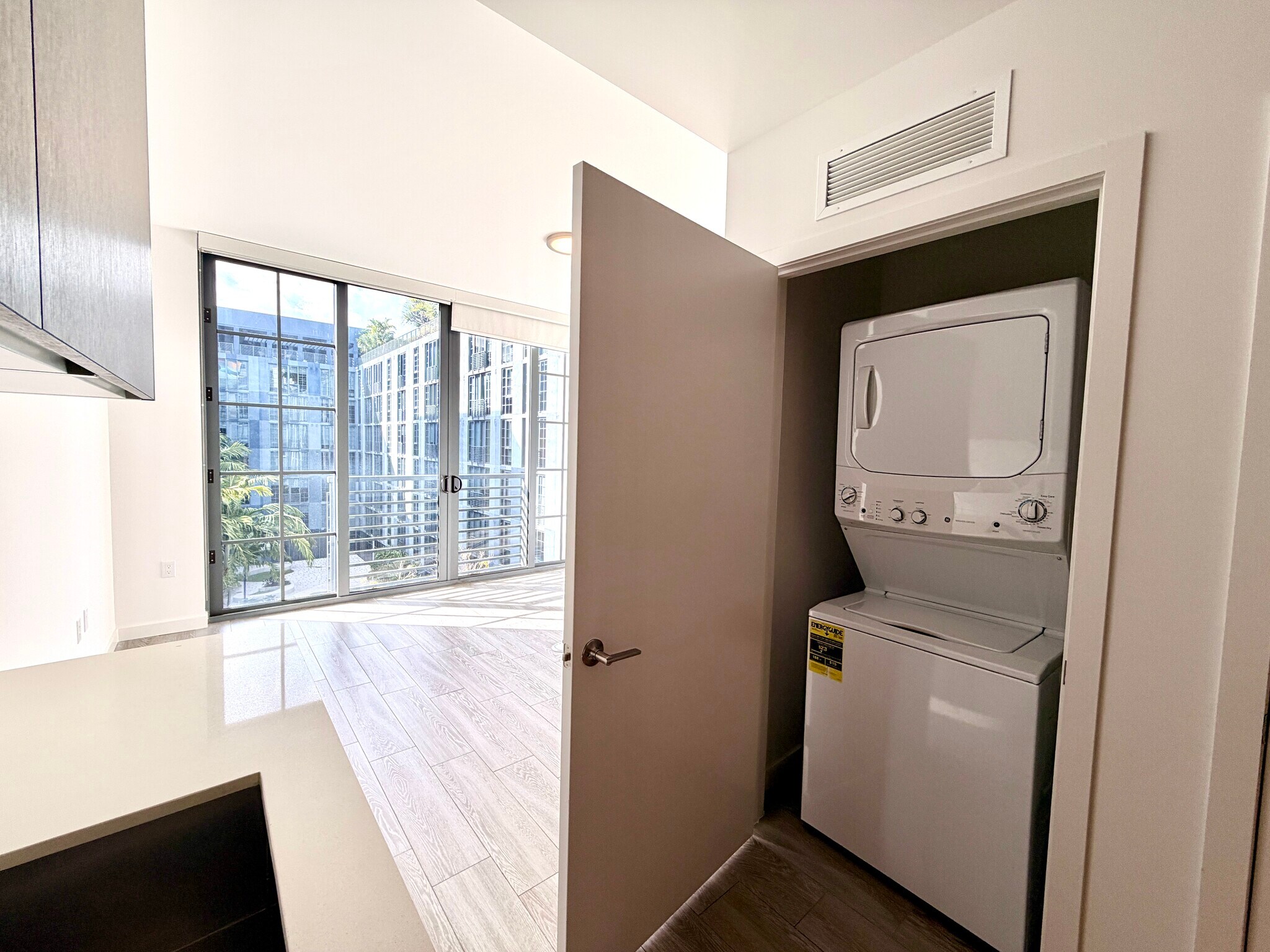 Building Photo - 328 NW 33rd St