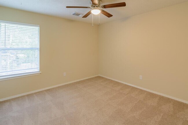 Building Photo - 14 S Vesper Bend Cir