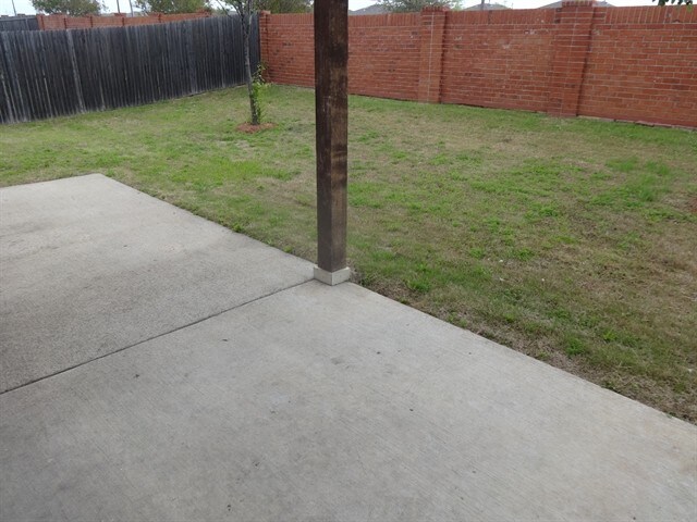 Building Photo - 12724 Ocean Spray Dr