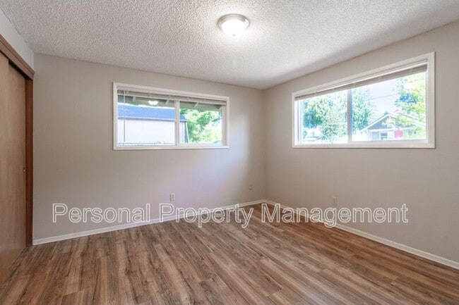 Building Photo - 3100 V St