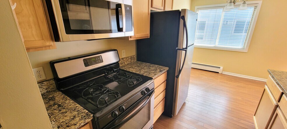 Building Photo - 3540 Hennepin Ave #217