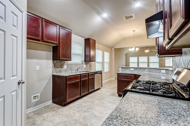 Building Photo - 10818 Chestnut Path Way