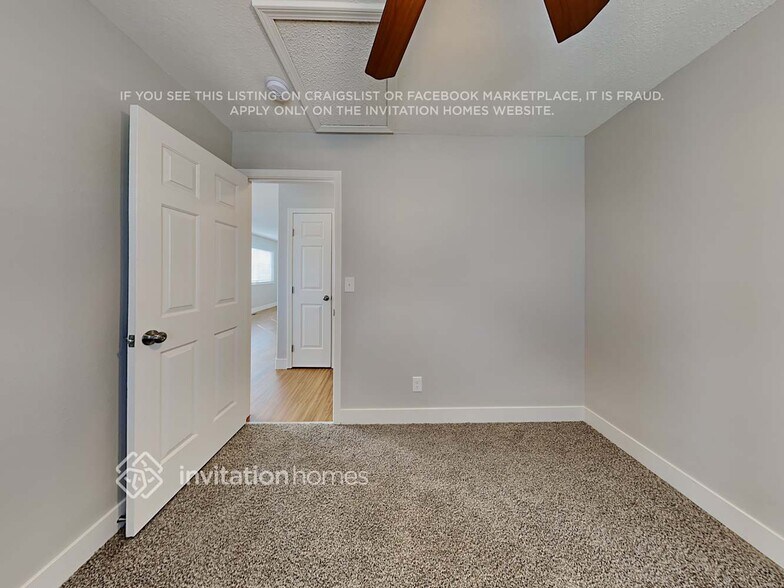Building Photo - 5785 Grapevine Dr