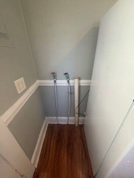 Building Photo - 2612 Sunset Ave