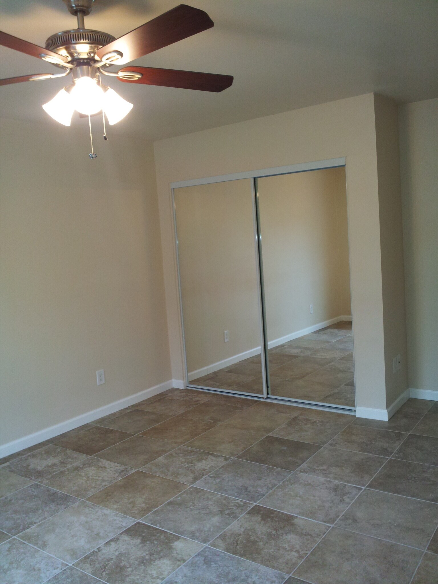 Building Photo - 5139 Omar Ct