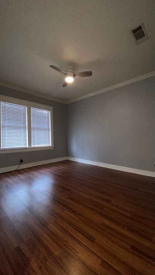 Building Photo - Charming Fairmount Bungalow