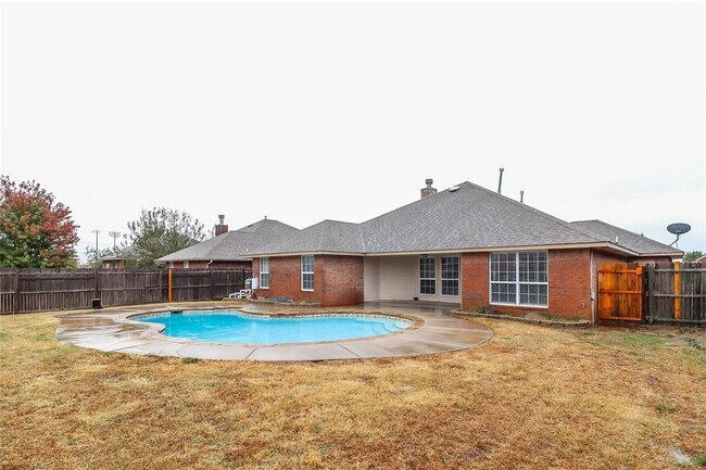 Building Photo - 509 SW 158th Terrace