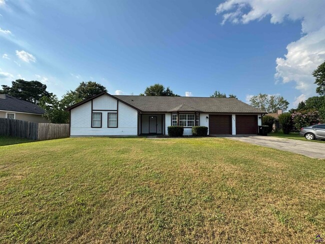 Primary Photo - 111 Northeast Dr