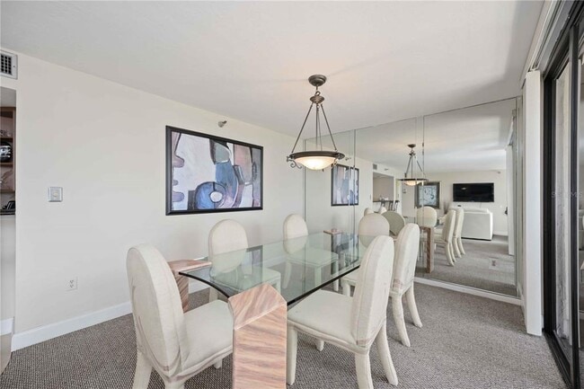 Building Photo - 11 Sunset Dr