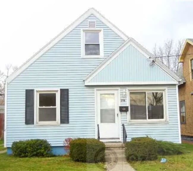 Charming ThreeBedroom Home in DeVeaux Nei... 1718 Giant St Toledo OH