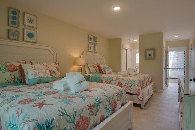 Building Photo - 10 Dune House Ln