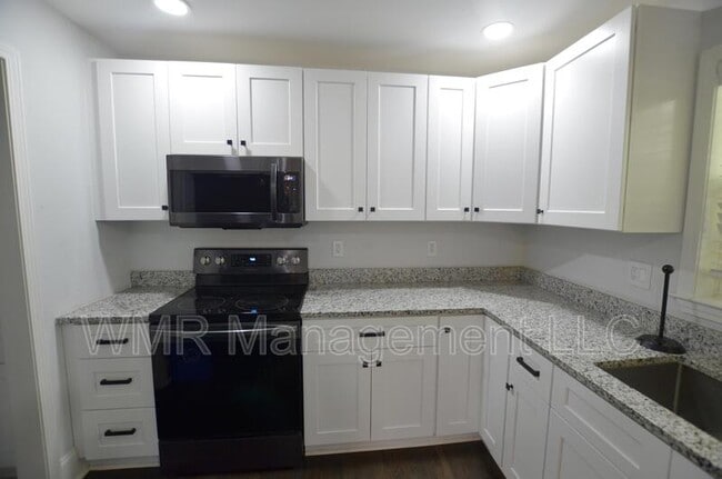 Building Photo - 1820 Windham Pl
