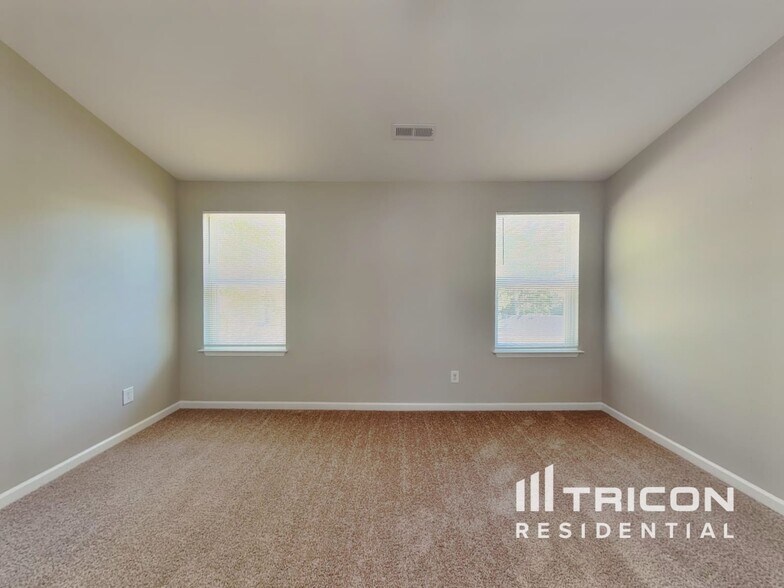 Building Photo - 5321 Carnelian Dr