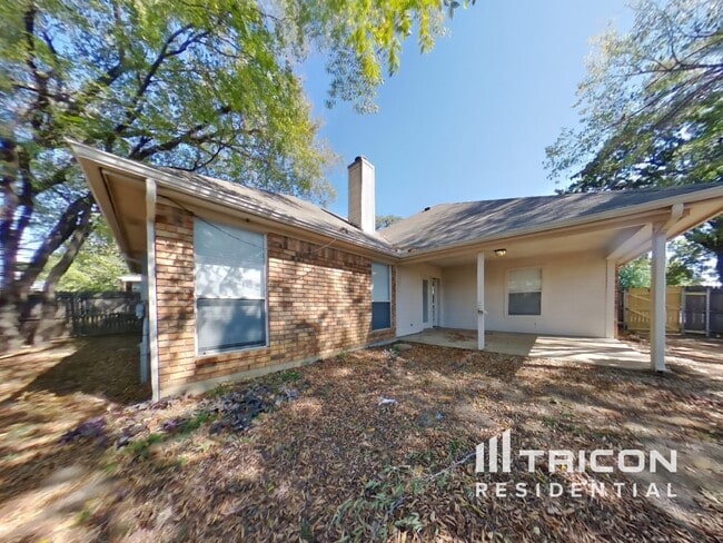 Building Photo - 5204 Lookout Trail