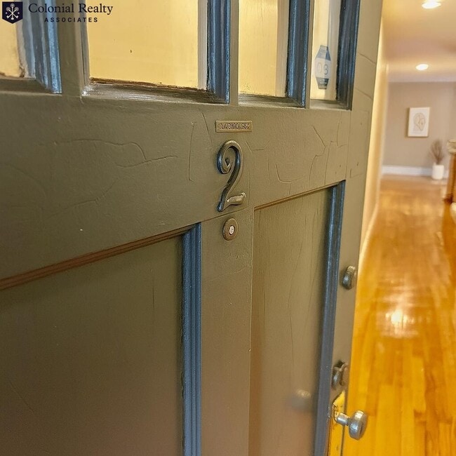 Building Photo - 72 Egmont St