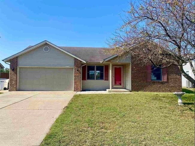 Primary Photo - 4855 S Lost St