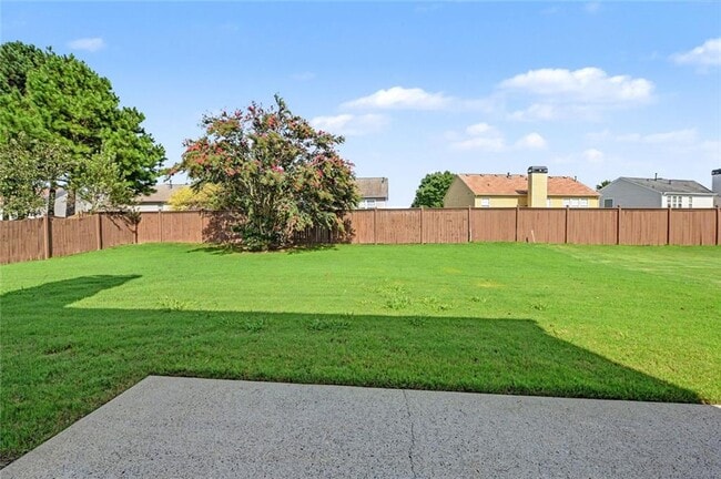 Building Photo - 8330 Grenadier Trail