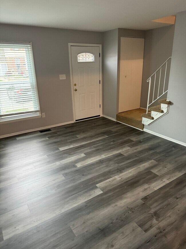 Living Room - 48 Lerner Ct