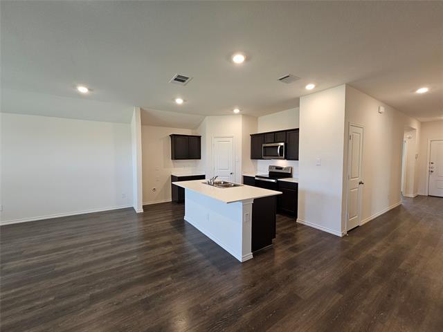 Building Photo - 2220 Rosemary Wy