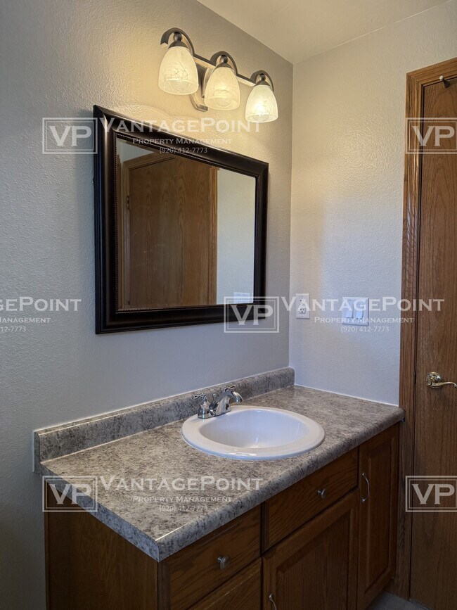 Building Photo - 2125 Elvira Way