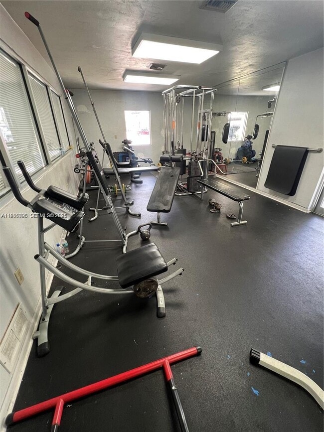 Building Photo - 8307 SW 142nd Ave