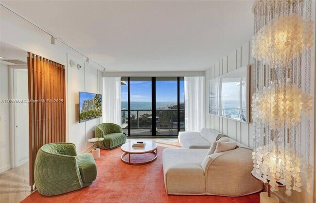 Building Photo - 2201 Collins Ave