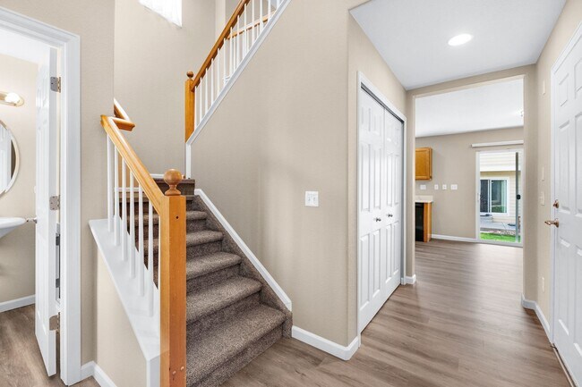Building Photo - 17624 Quarry Way