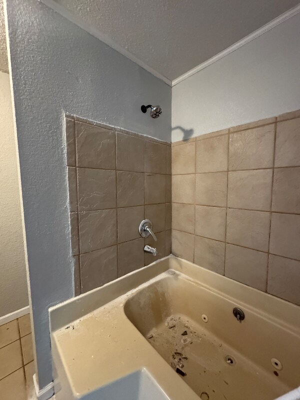 Building Photo - 264 Knoll Dr