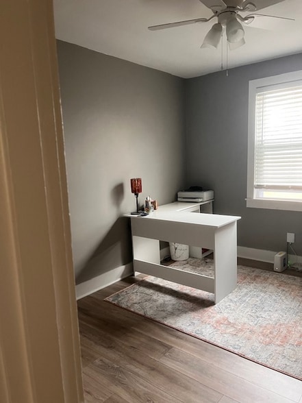 Building Photo - 1915 Paul Dr