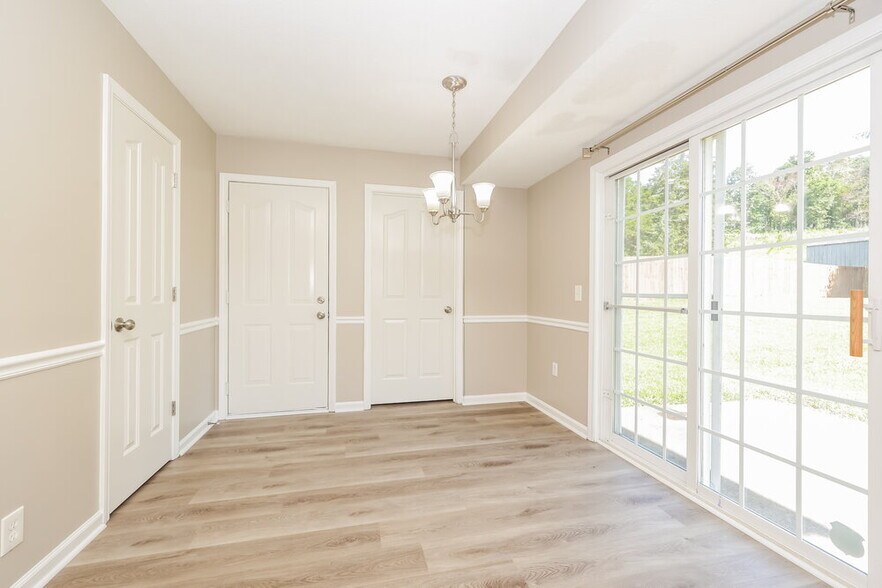 Building Photo - 8197 Ramstone Way