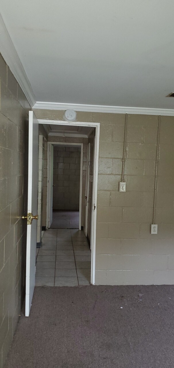 Building Photo - McCray A