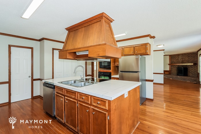 Building Photo - 616 Chimney Hill Cir