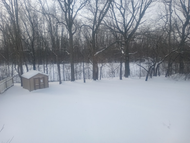 Building Photo - 6614 Royal Pkwy S