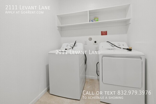Building Photo - 2111 Levant Ln