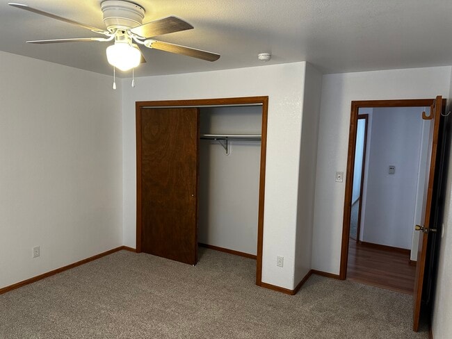 Building Photo - 1139 Laurel Ct