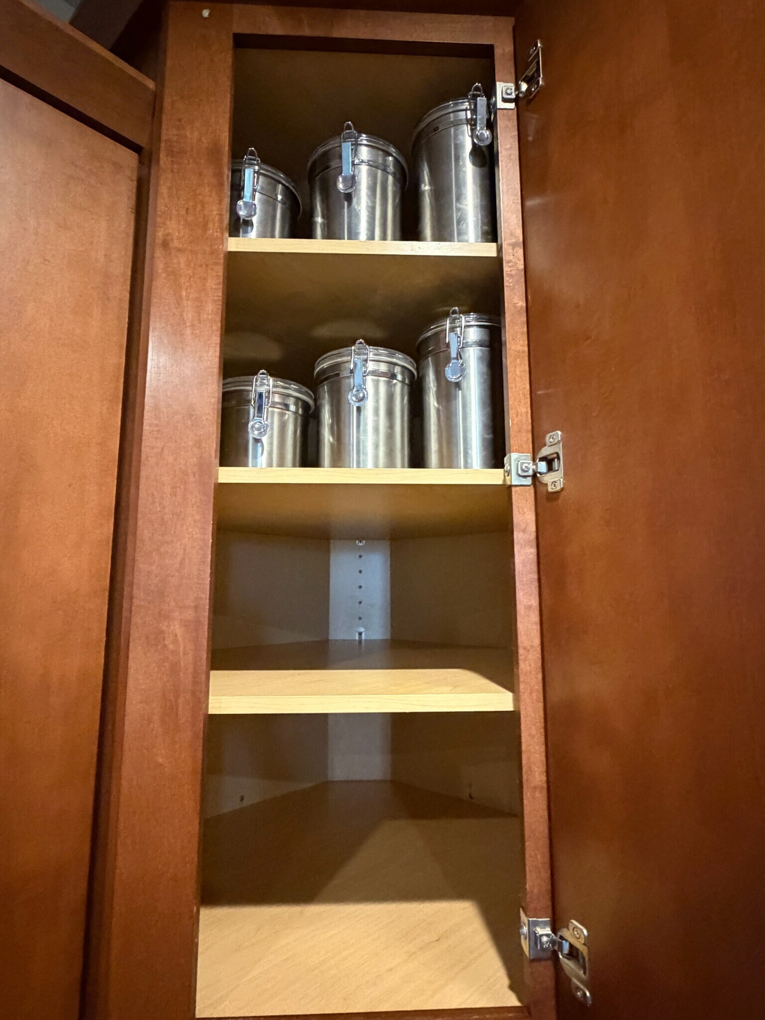 Building Photo - 5810 Darling St